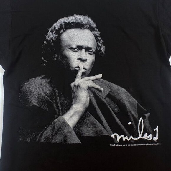 NWOT Miles Davis Photo Tee Shirt Black, Size Medium - Picture 2 of 2